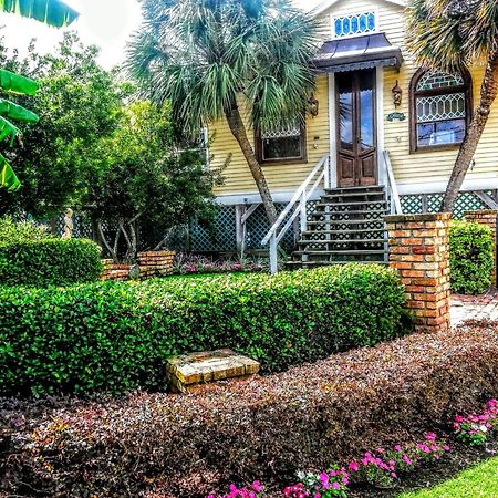The Original Romar House Bed And Breakfast Inn Orange Beach Exterior photo
