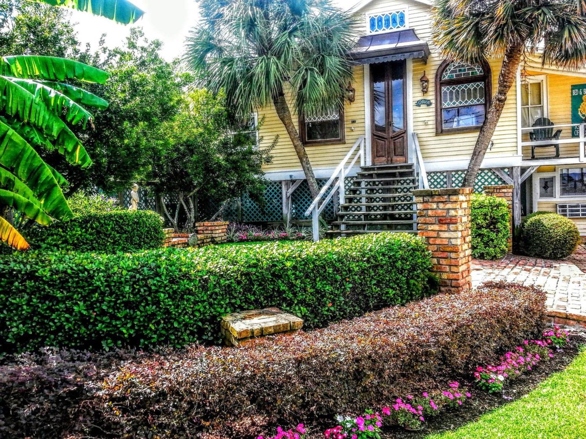 The Original Romar House Bed And Breakfast Inn Orange Beach Exterior photo